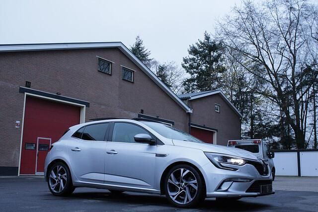 Occasion Renault Mégane IV GT 163 PK (119 kW) 2018 Grijs (metallic) Hatchback