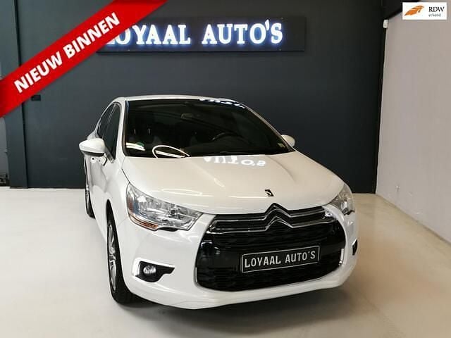 Wit Gebruikt 2011 Citroën DS4 So Chic Hatchback | € 7.499 (Iets duurder) - Afbeelding 1/4