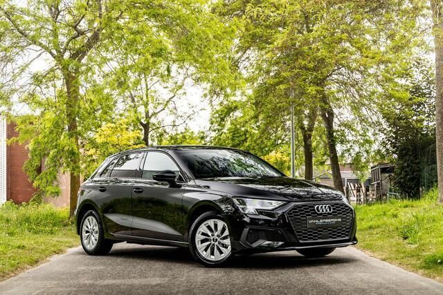 Zwart Gebruikt 2023 Audi A3 Sedan | € 27.495 (Super prijs) - Afbeelding 1/4