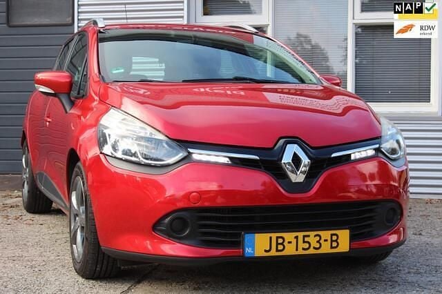 Rood Gebruikt 2016 Renault Clio GrandTour Night&Day Stationwagen | € 6.950 (Goede deal) - Afbeelding 1/4