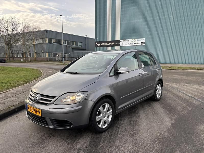 Grijs Occasion 2008 VW Golf Plus Cross Comfortline MPV | € 4.499 (Goede deal) - Afbeelding 1/4