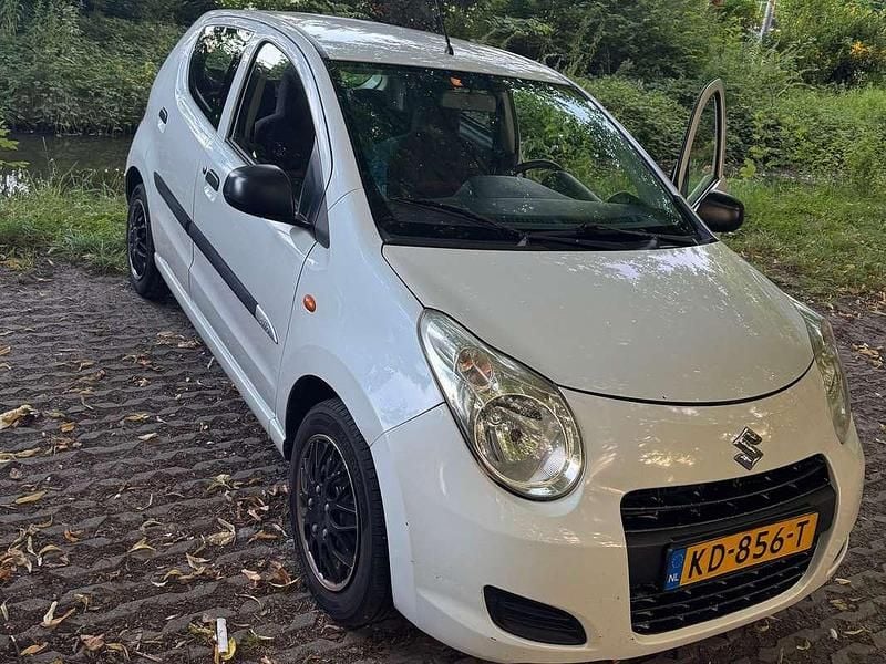 Wit Gebruikt 2009 Suzuki Alto Hatchback | € 1.600 (Eerlijke prijs) - Afbeelding 1/4