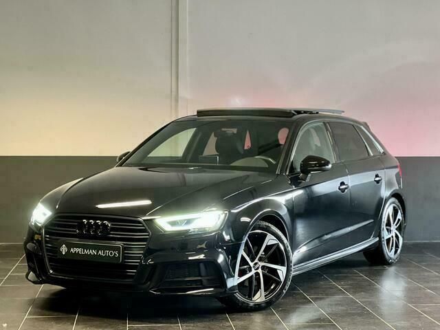 Zwart Gebruikt 2020 Audi A3 Sportback S-Line Hatchback | € 33.995 (Duur) - Afbeelding 1/4