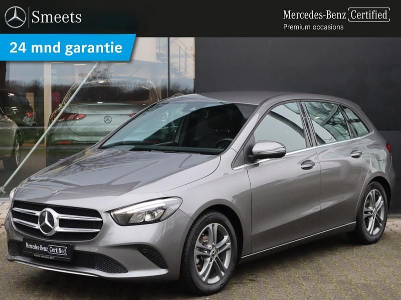 Grijs Gebruikt 2020 Mercedes B160 Advantage MPV | € 22.444 - Afbeelding 1/4