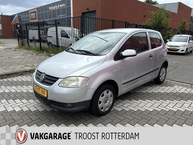 Grijs Gebruikt 2007 VW Fox Trendline Hatchback | € 650 (Super prijs) - Afbeelding 1/4