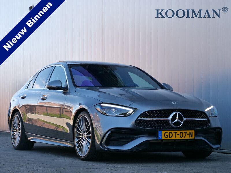 Grijs Gebruikt 2023 Mercedes C200 AMG line Sedan | € 44.950 - Afbeelding 1/4
