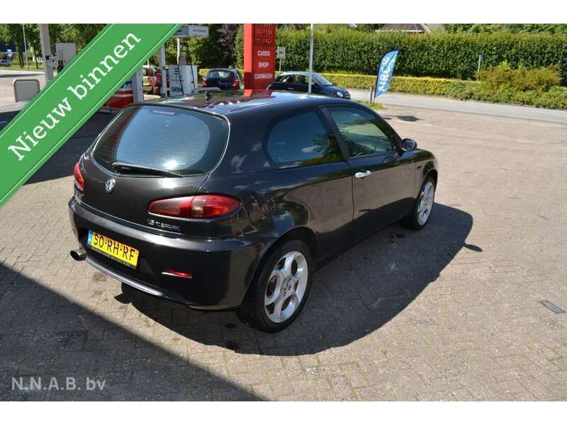 Afbeelding 2/3