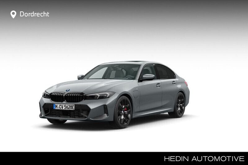 Grijs Nieuw 2025 BMW 330e Comfort Edition Sedan | € 72.613 (Goede deal) - Afbeelding 1/4