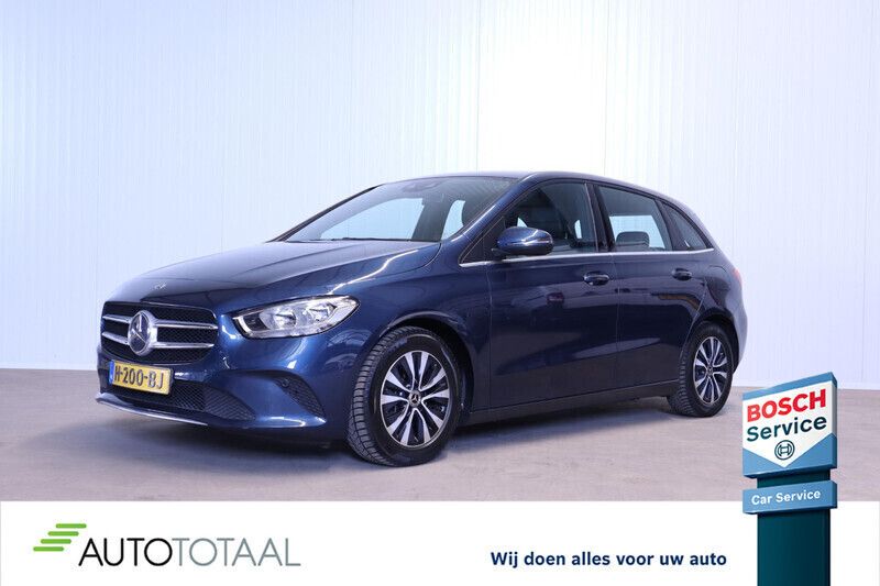 Blauw Gebruikt 2020 Mercedes B180 Business MPV | € 20.950 (Goede deal) - Afbeelding 1/4