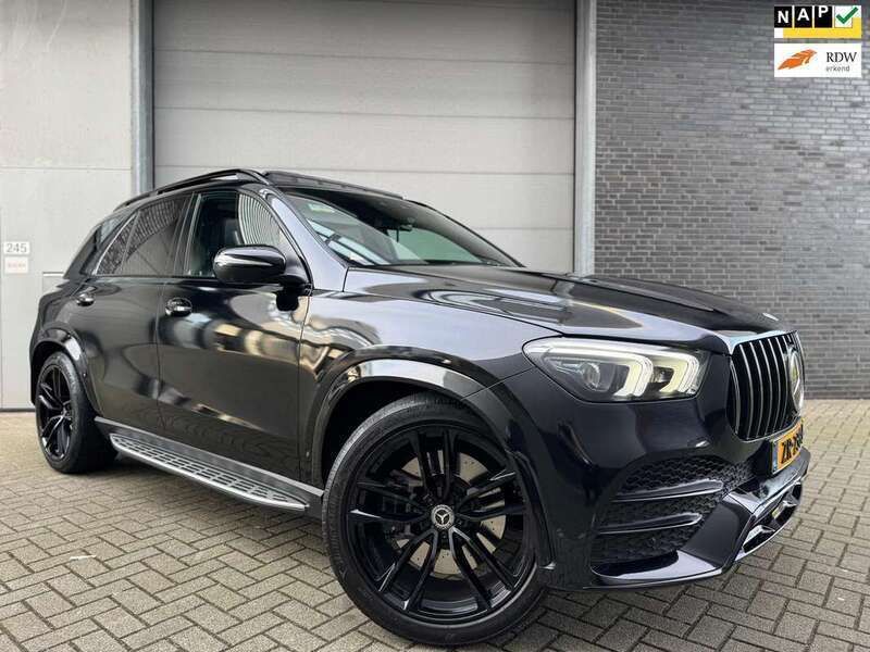 Zwart Gebruikt 2019 Mercedes GLE450 AMG Premium Plus SUV | € 67.450 (Eerlijke prijs) - Afbeelding 1/4