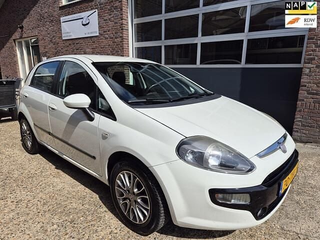 Wit Gebruikt 2012 Fiat Punto Evo Hatchback | € 1.999 (Super prijs) - Afbeelding 1/4