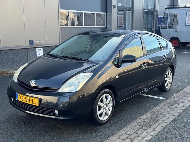 Zwart Occasion 2006 Toyota Prius Hatchback | € 3.650 (Eerlijke prijs) - Afbeelding 1/4