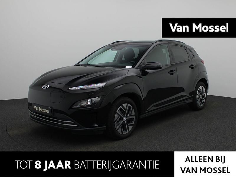 Zwart Gebruikt 2023 Hyundai Kona SUV | € 20.900 (Goede deal) - Afbeelding 1/4