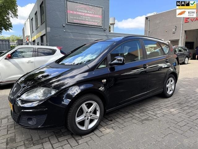 Zwart, metallic lak Gebruikt 2010 Seat Altea XL Reference MPV | € 2.499 (Eerlijke prijs) - Afbeelding 1/4