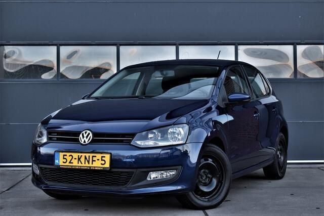 Blauw Gebruikt 2009 VW Polo Comfortline Hatchback | € 2.750 (Goede deal) - Afbeelding 1/4