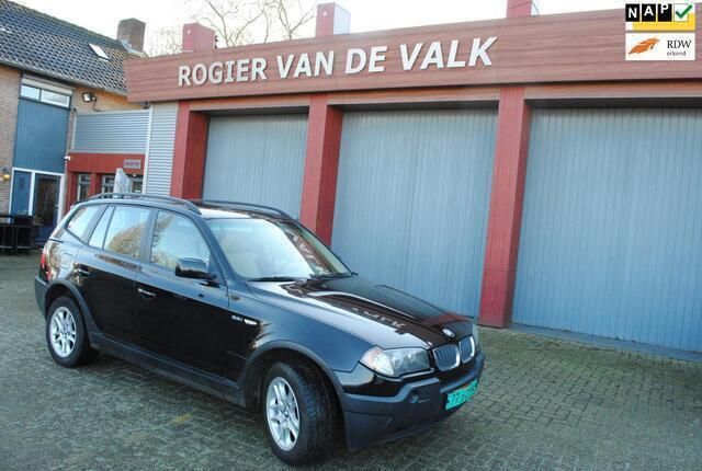 Zwart Gebruikt 2004 BMW X3 SUV | € 3.450 (Goede deal) - Afbeelding 1/4