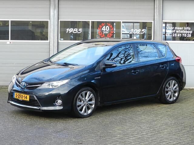 Occasion Toyota Auris 125 PK (91 kW) 2013 Grijs Hatchback