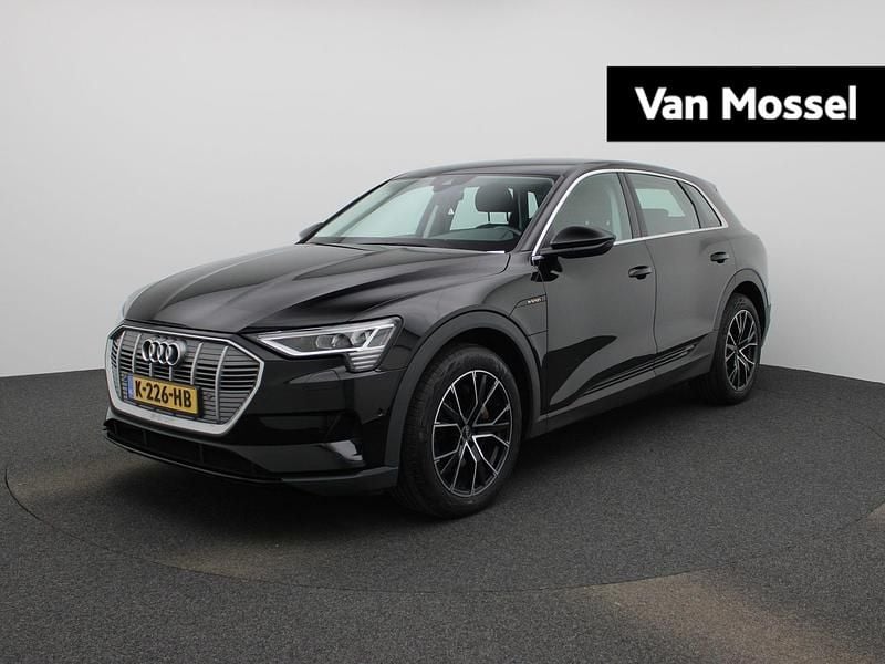 Zwart Occasion 2020 Audi e-tron SUV | € 23.900 (Goede deal) - Afbeelding 1/4