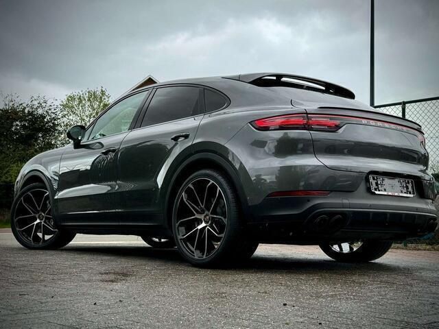Grijs Gebruikt 2020 Porsche Cayenne Turbo SUV | € 69.950 (Iets duurder) - Afbeelding 1/4