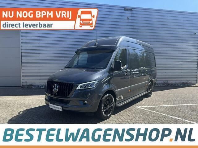 Grijs Nieuw 2024 Mercedes Sprinter Van | € 51.499 - Afbeelding 1/3