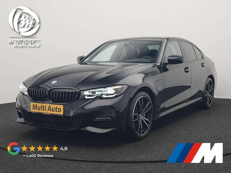 Zwart Gebruikt 2022 BMW 330e M Sport Sedan | € 32.740 (Goede deal) - Afbeelding 1/3