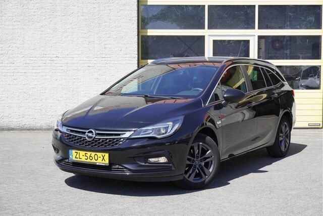 Zwart, metallic lak Gebruikt 2019 Opel Astra Edition Stationwagen | € 10.950 (Goede deal) - Afbeelding 1/4