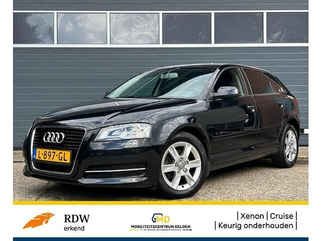 Zwart Gebruikt 2012 Audi A3 Attraction Hatchback | € 8.445 (Super prijs) - Afbeelding 1/4