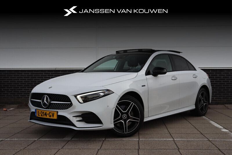 Wit Gebruikt 2021 Mercedes A250 Business Sedan | € 31.885 (Iets duurder) - Afbeelding 1/4