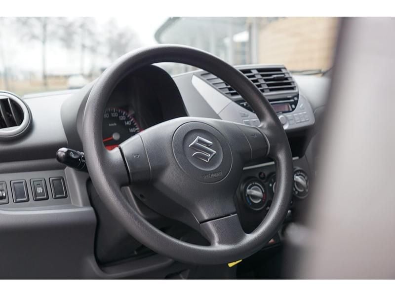 Occasion Suzuki Alto 68 PK (50 kW) 2015 Grijs (metallic) Hatchback