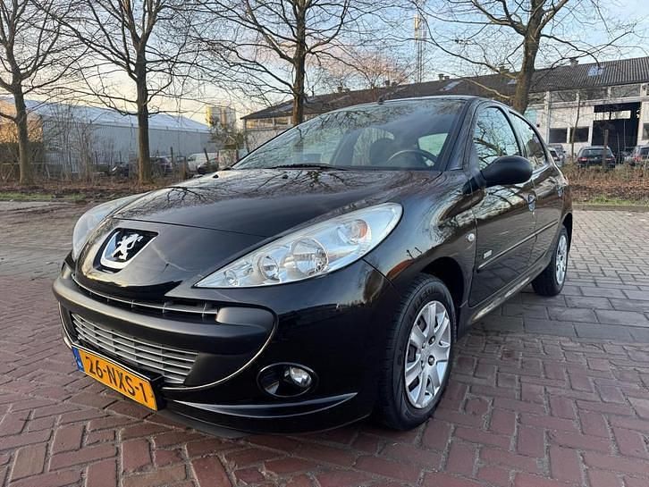 Occasion 2010 Peugeot 206+ Hatchback | € 2.250 (Eerlijke prijs) - Afbeelding 1/4
