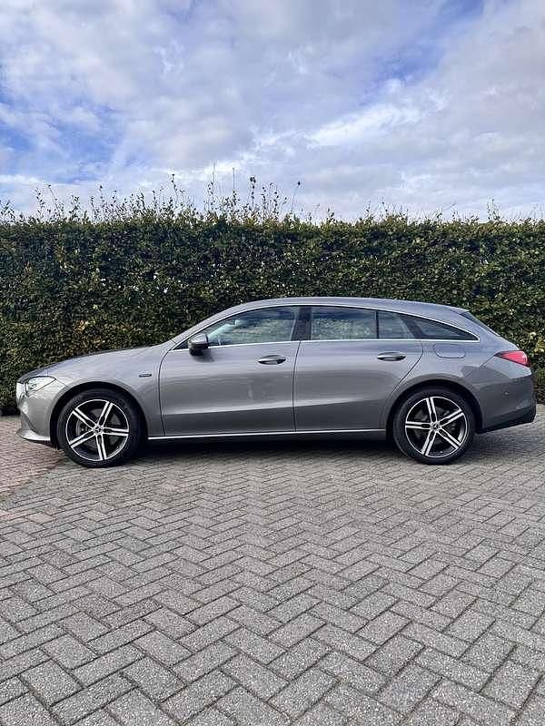 Occasion Mercedes CLA250 Premium Plus 160 PK (117 kW) 2021 Grijs Sedan