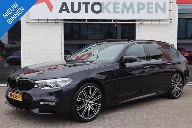 Zwart Gebruikt 2018 BMW 530 Executive Stationwagen | € 29.450 (Iets duurder) - Afbeelding 1/4