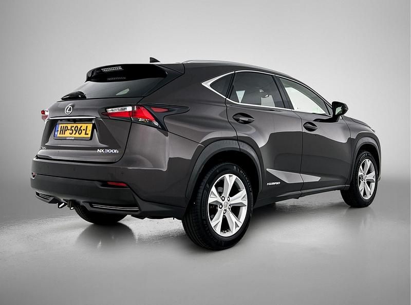 Occasion Lexus NX300h President Line 197 PK (144 kW) 2015 Bruin SUV