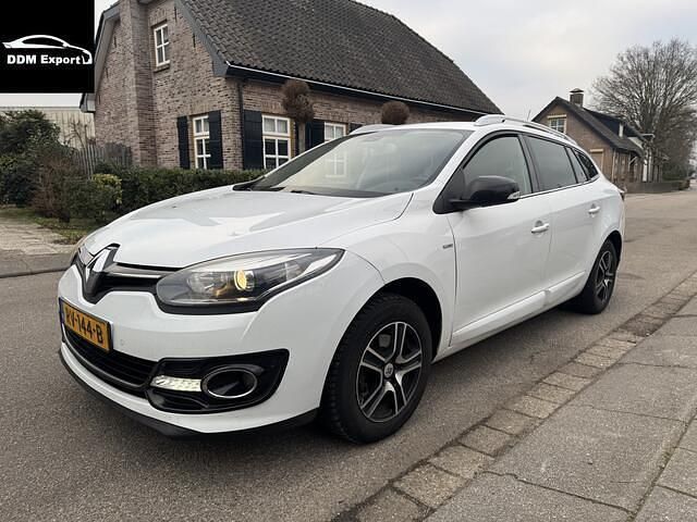 Occasion Renault Mégane GrandTour Bose Edition 111 PK (81 kW) 2014 Wit Stationwagen