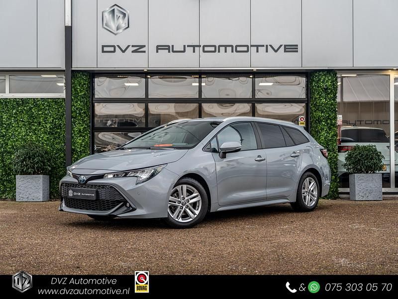 Grijs Occasion 2022 Toyota Corolla Business Edition Stationwagen | € 22.950 (Eerlijke prijs) - Afbeelding 1/4