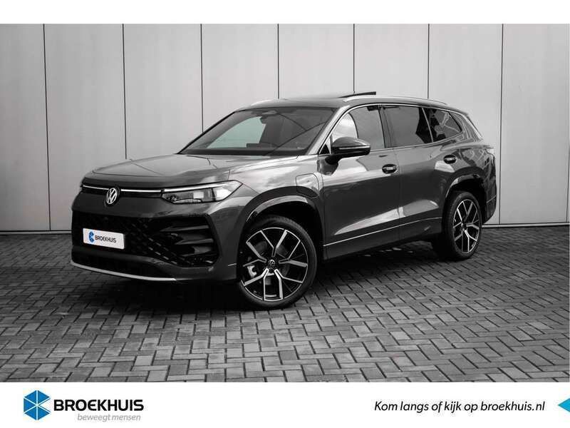 Grijs Gebruikt 2024 VW Tayron R-line Edition SUV | € 57.900 (Eerlijke prijs) - Afbeelding 1/4