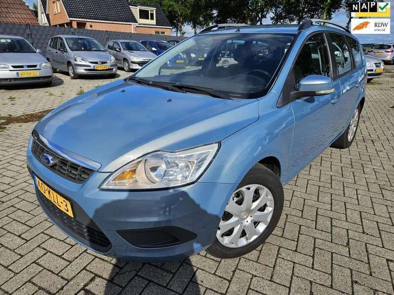 Blauw Gebruikt 2010 Ford Focus Trend Stationwagen | € 1.499 (Goede deal) - Afbeelding 1/4