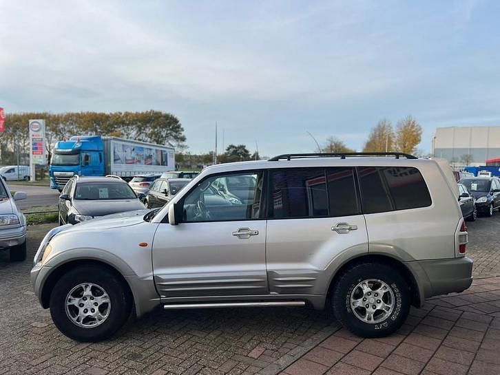 Occasion Mitsubishi Pajero 161 PK (118 kW) 2002 Zilver (metallic) SUV