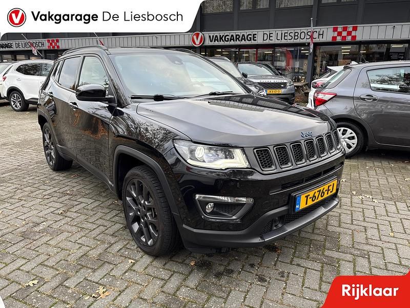 Occasion Jeep Compass 180 PK (132 kW) 2020 Zwart (metallic) SUV