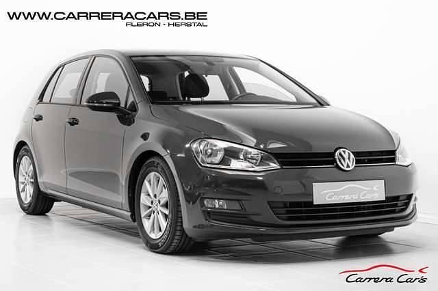 Grijs Gebruikt 2016 VW Golf Sedan | € 13.990 (Eerlijke prijs) - Afbeelding 1/4