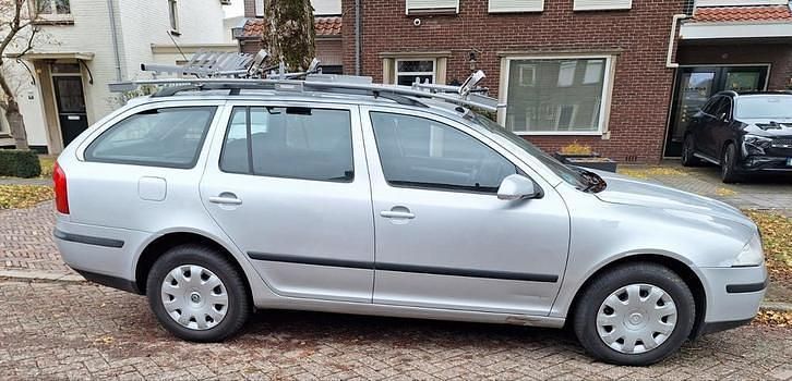 Gebruikt 2008 Skoda Octavia Stationwagen | € 1.795 (Goede deal) - Afbeelding 1/4