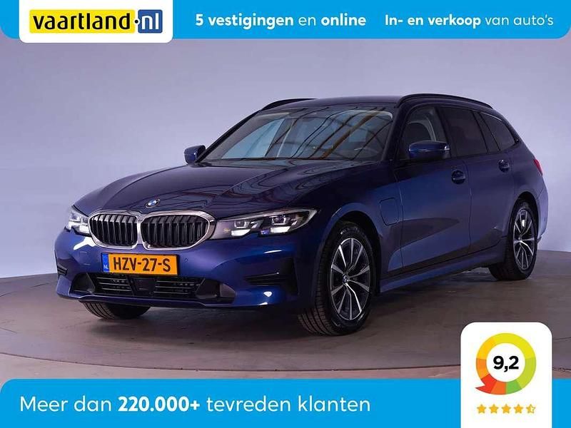Blauw Gebruikt 2021 BMW 330e Advantage Stationwagen | € 23.445 (Super prijs) - Afbeelding 1/4