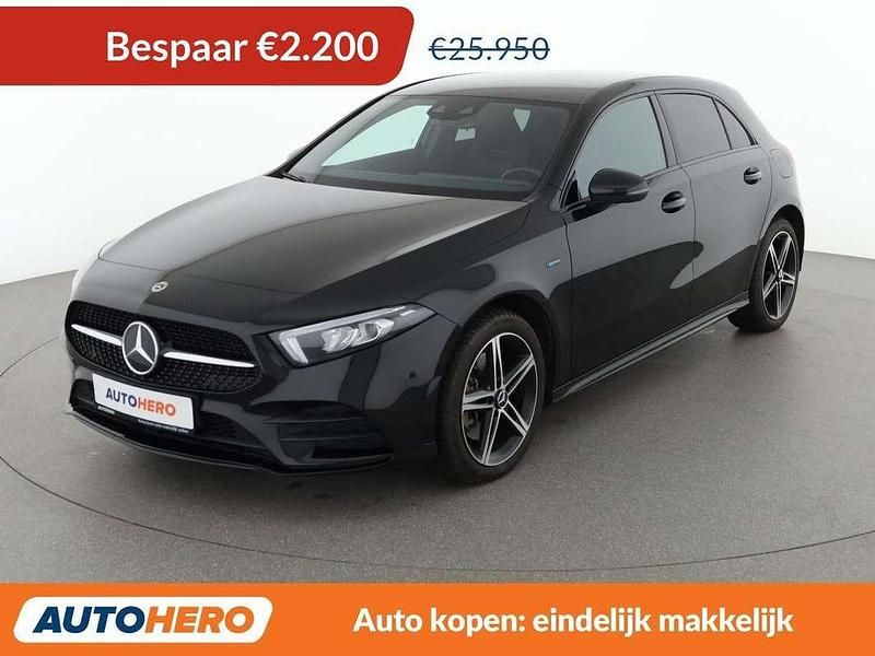 Occasion Mercedes A250 AMG line 218 PK (160 kW) 2020 Zwart Hatchback