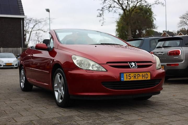Occasion Peugeot 307 CC 142 PK (104 kW) 2005 Rood Cabriolet