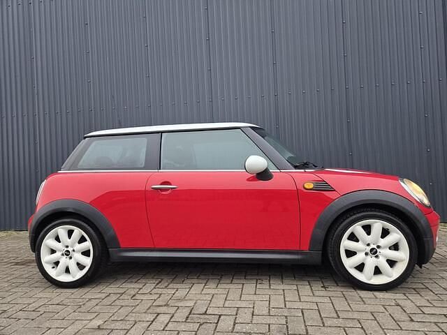 Occasion Mini Cooper 120 PK (88 kW) 2006 Rood Hatchback
