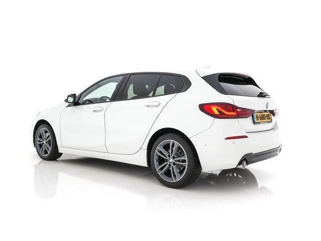 Occasion BMW 118 Executive 142 PK (104 kW) 2020 Alpine white iii Hatchback