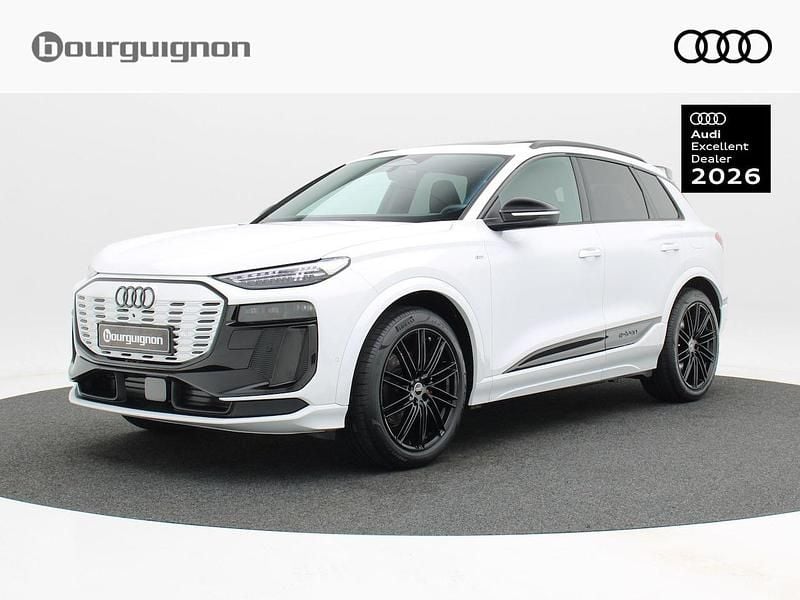 Nieuw Audi Q6 e-tron Comfort 285 kW (388 PK) 2025 Wit SUV