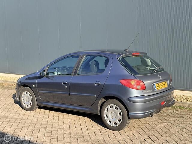 Occasion Peugeot 206 75 PK (55 kW) 2006 Grijs Hatchback
