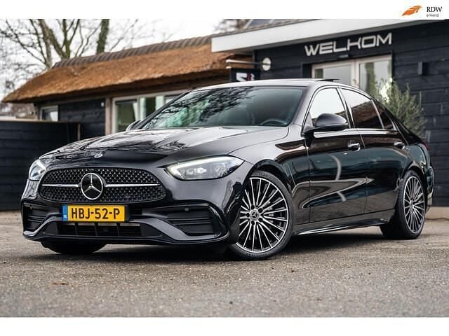 Occasion Mercedes C300 AMG line 259 PK (190 kW) 2022 Zwart Sedan