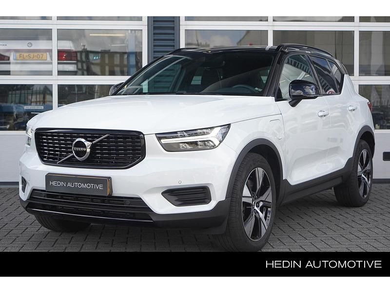 Wit Gebruikt 2021 Volvo XC40 R-Design SUV | € 38.995 (Duur) - Afbeelding 1/4